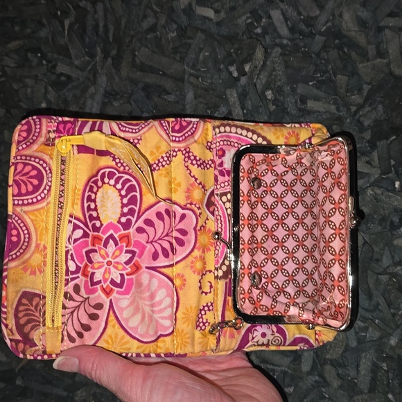 Vera Bradley wallet - Picture 3 of 8